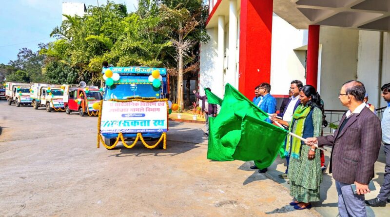 jh-dc-falged-off-public-awareness-vechicle-khunti-