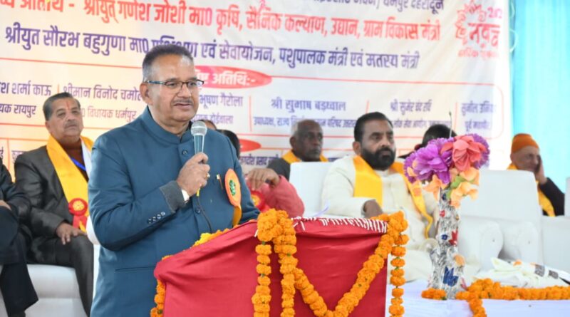 minister-honored-senior-pensioners