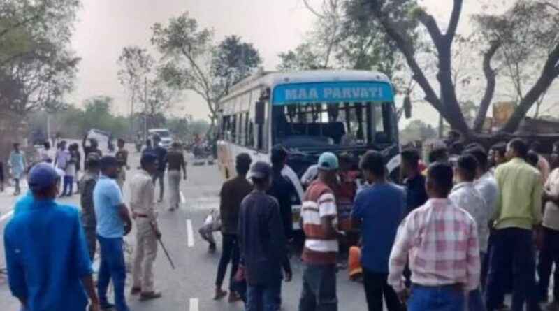 jh-cyclist-died-road-accident-traffic-blocked