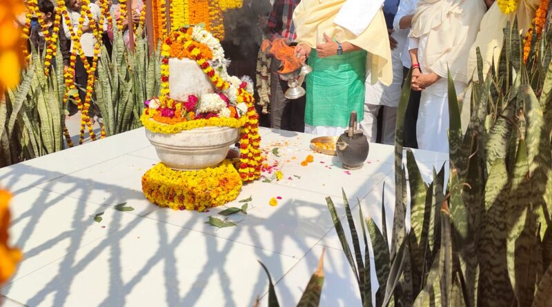 up-vns-pithadhisavar-ka-mahani