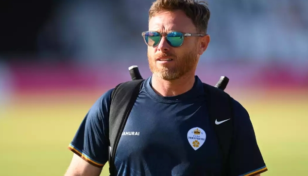 sports-cricket-dc-bell