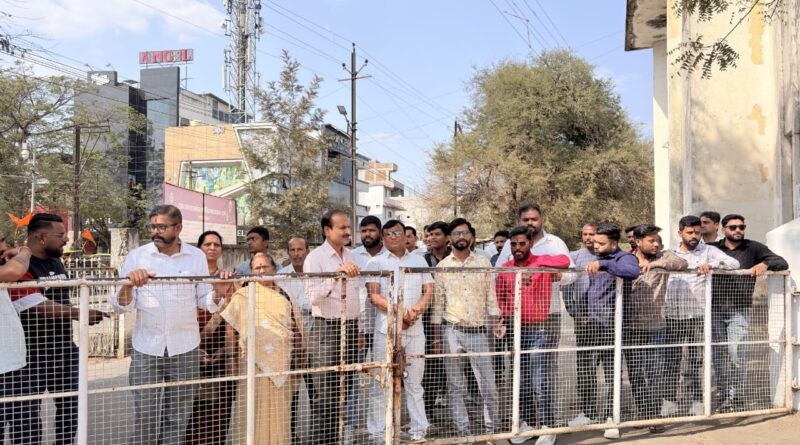 janta-ne-sharab-dukan-band-krn