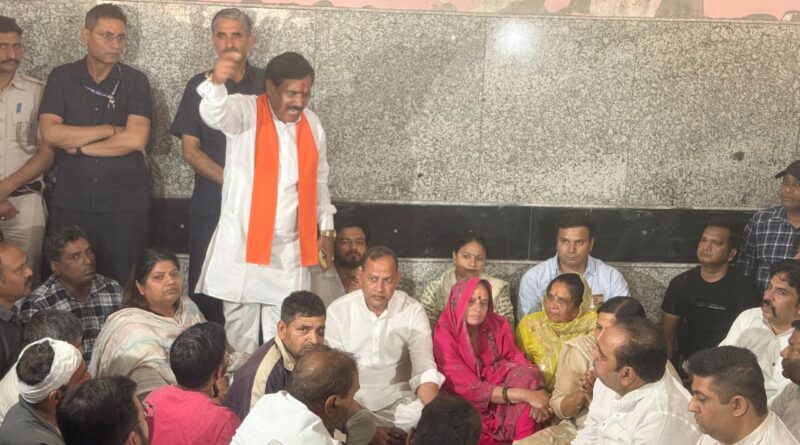 minister-met-taruns-family