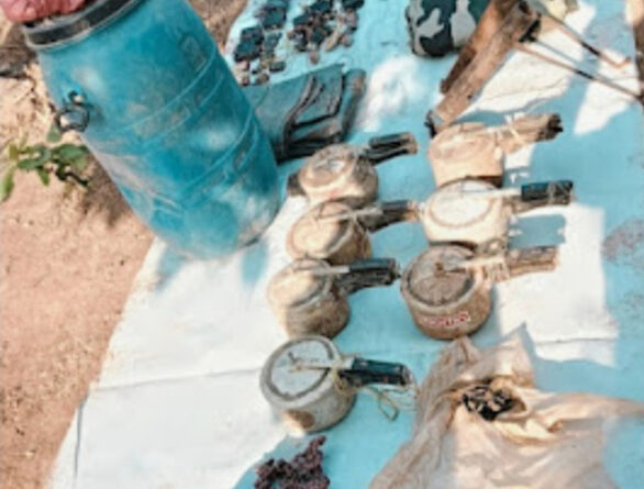 naxal-material-recovered-9-ied-cg