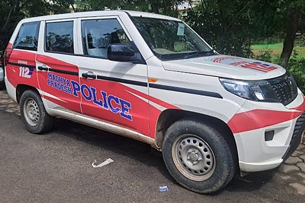 damoh-road-accident-critically-injured-saved-life-