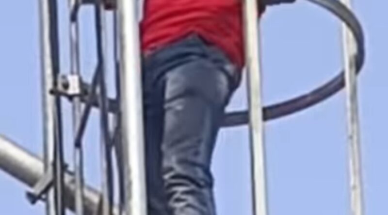 shivpuri-upon-tower-lover-poli