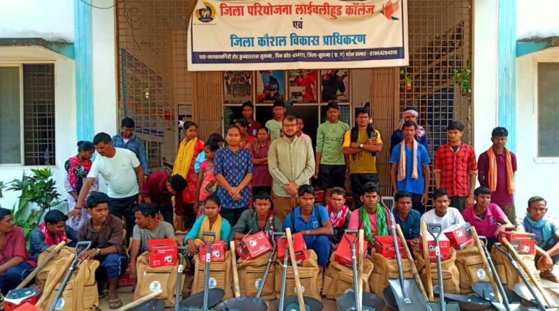 livelihood-youth-mason-kits-distrbution-sukma