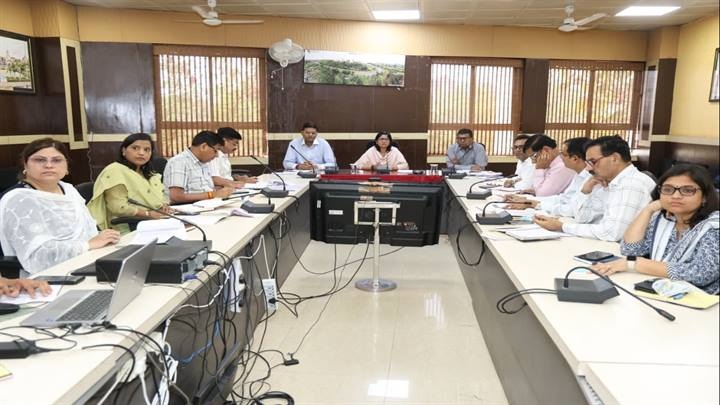 mp-gwalior-collector-reviews