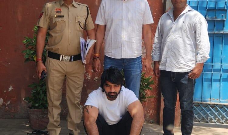 illegal-weapons-recovered