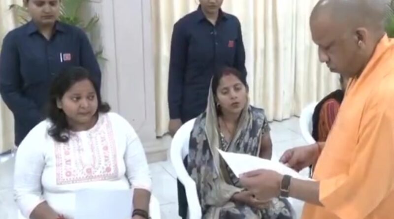 up-cm-yogi-janta-darshan