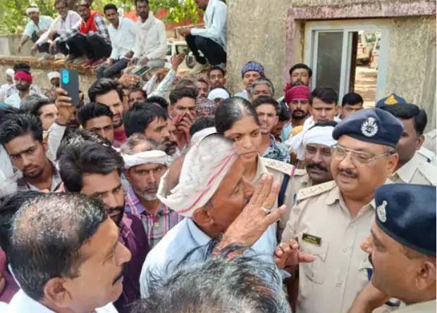 mp-gujjar-community-surrounds