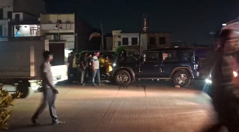 up-vns-road-accident-two-died