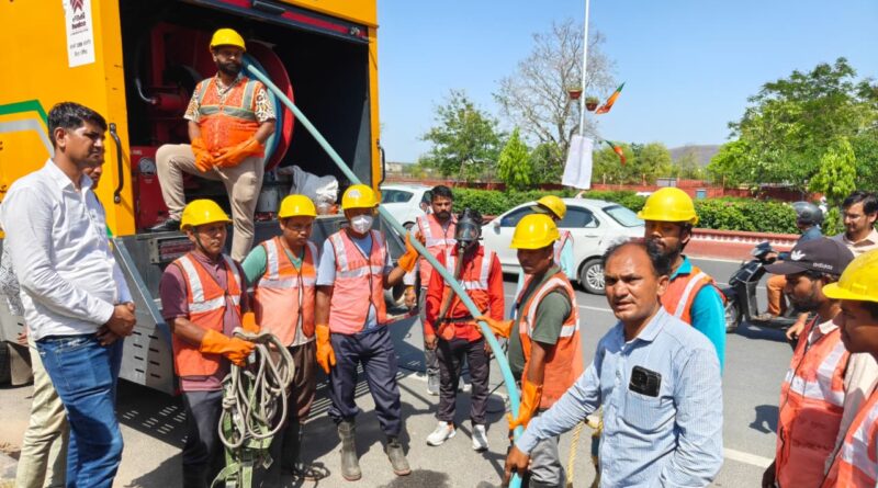 safety-sewer-cleaning-workers