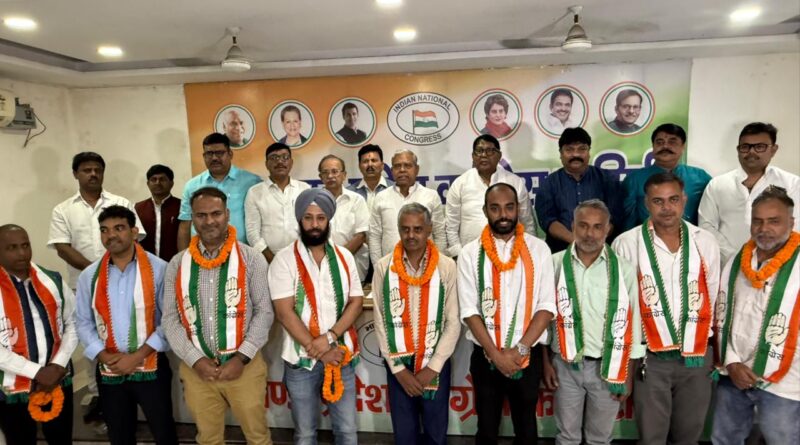 jh-dozens-of-people-jioned-congress