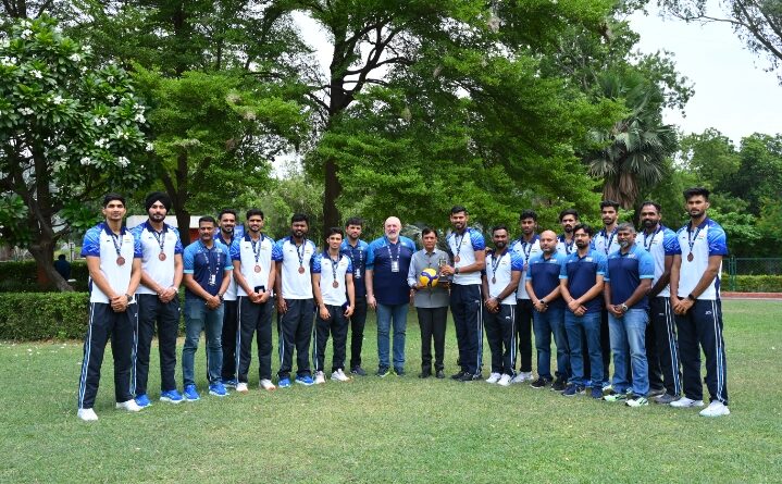 sports-volleyball-avcmenscup-india-bronze-mandaviy