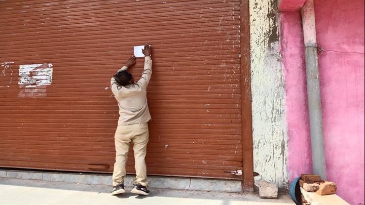 shivpuri-6-coaching-centers-and-2-hostels-sealed-i