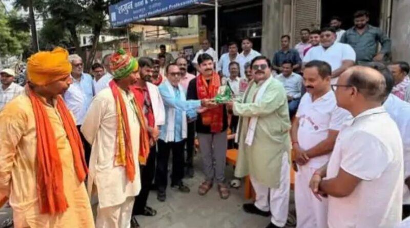 mla-reached-among-the-public-