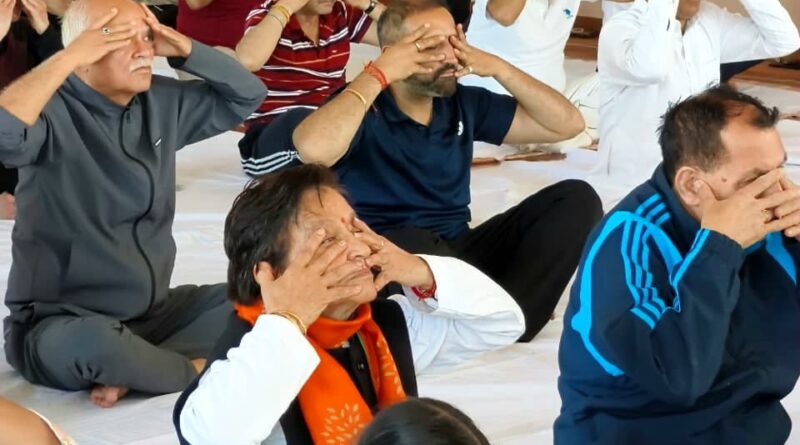 yog-diwas-celebrate-bjp