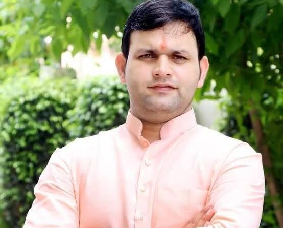hr-sports-stadiums-114-crore-