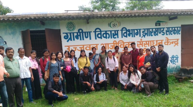 jh-students-xiss-visited-khunti