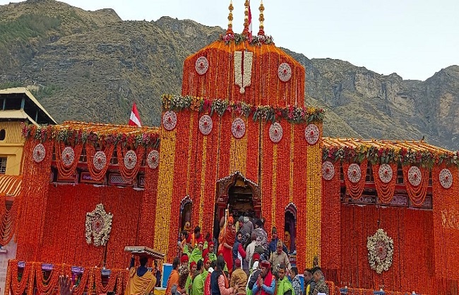 uk-badrinath-offerings-aarest-