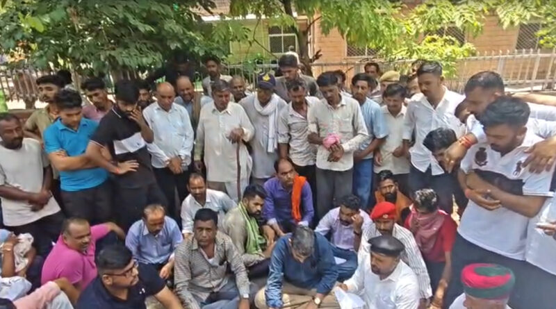 farmer-murder-dharna