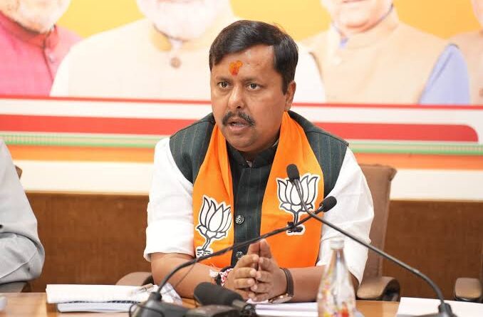 bjp-nitin-navin-pm-modi