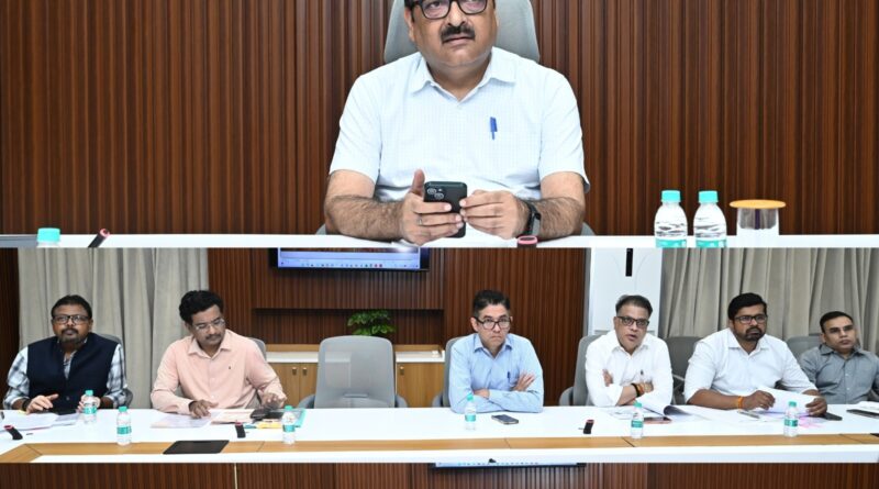 cg-cs-vikas-sheel-meeting-with-seceratry