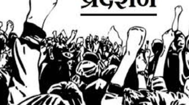 tourist-guides-rally-against-
