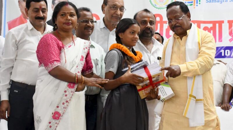 district-school-enrolment-fest