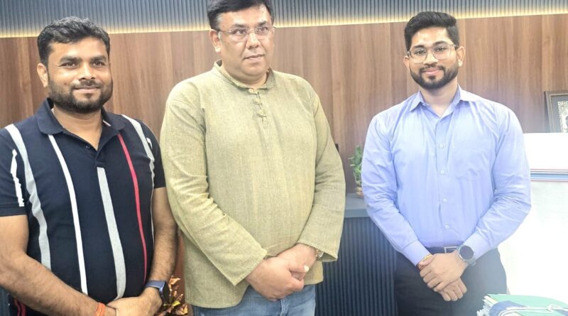 jh-mla-met-the-director-regarding-development