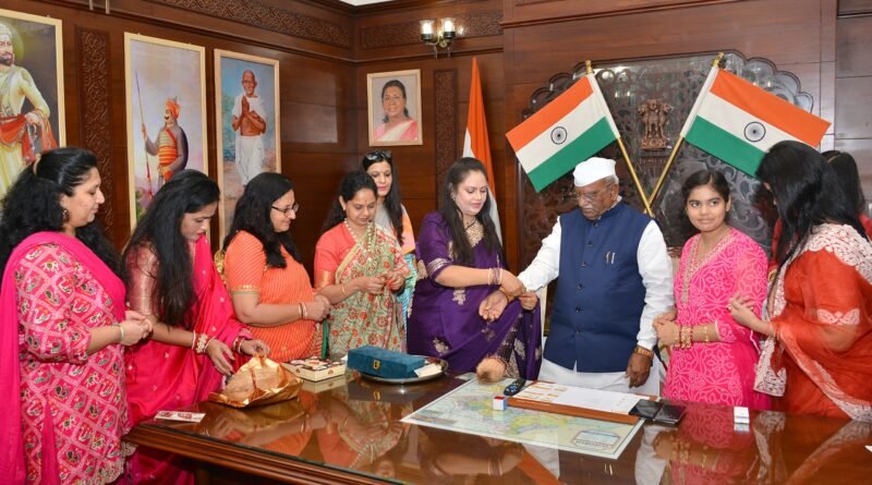women-girls-rakhis-governor-