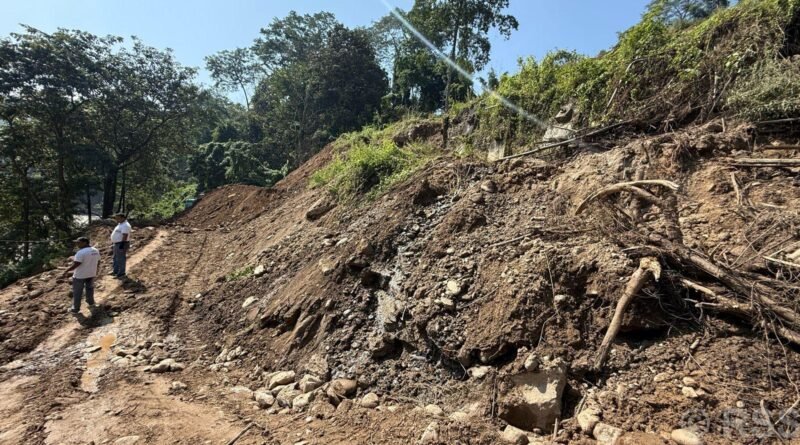 nepal-rain-major-highways-blocked-landslides-erosi
