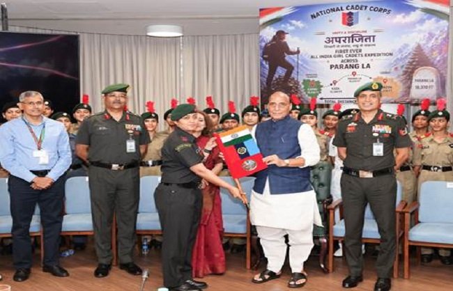 raksha-mantri-flags-off-ncc