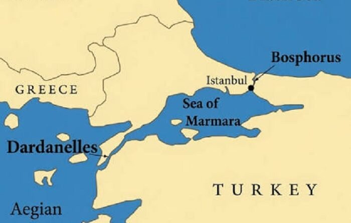 turkey-warships-passage