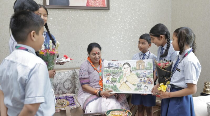 cm-celebrates-raksha-bandhan