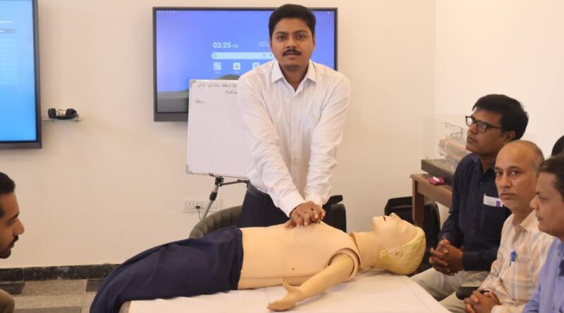 live-cpr-training-conducted-