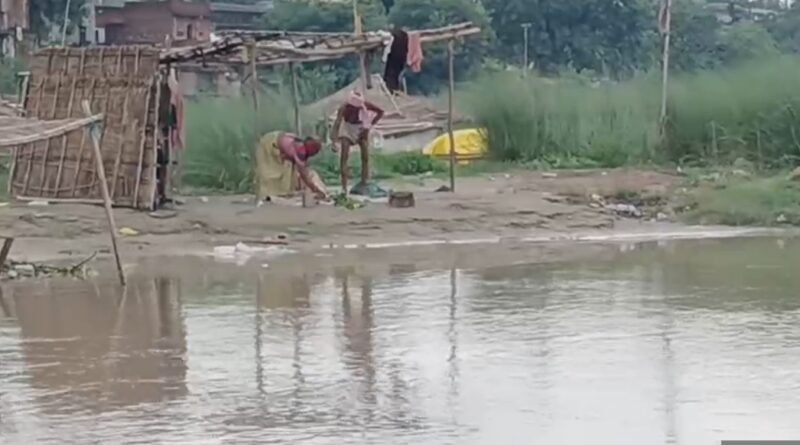 ganga-water-level-rises-nears
