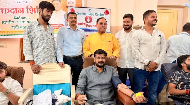 jh-bjym-organized-blood-donation-camp-pm-birthday