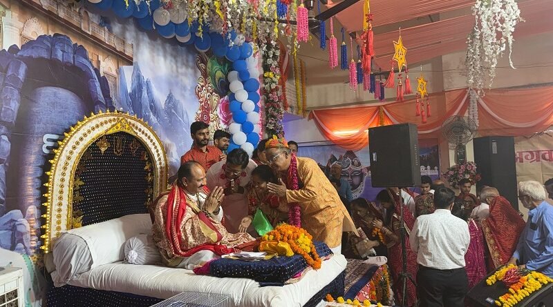 mp-sehore-massive-surge-faith-bhagwat-katha-venue-
