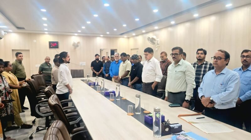 jh-condolence-meeting-demise-former-vc-dr-cr-laha