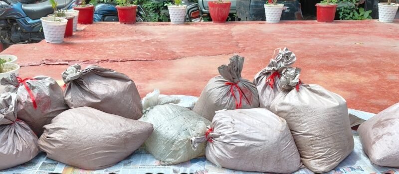 jh-330-litres-liquor-seized-two-accused-arrested