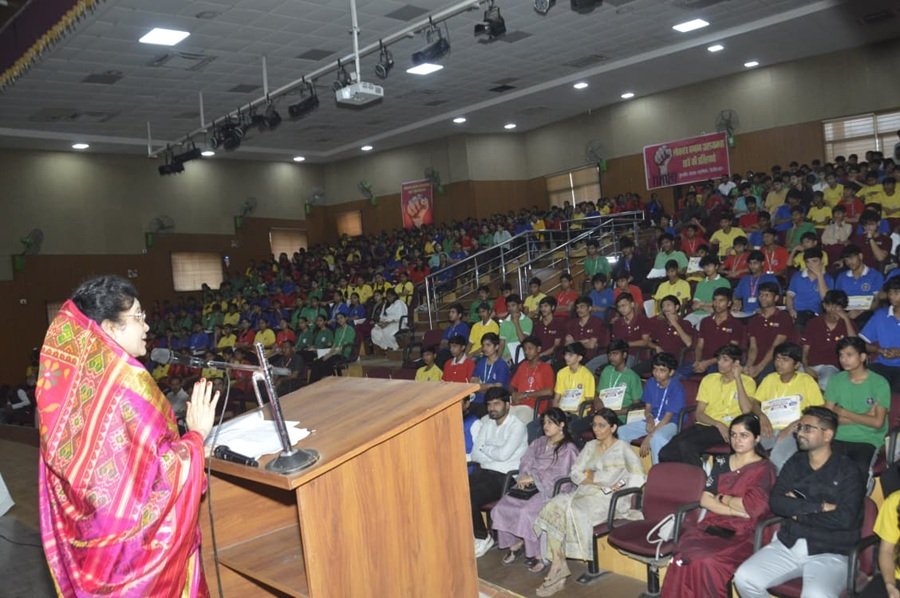 minister-of-state-gaur-listening-to-mann-ki-baat-p