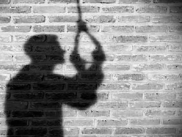 bhopal-man-hangs-himself-wife-