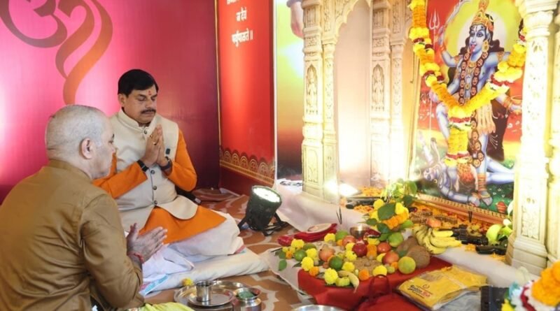 chief-minister-performed-shastra-pujan-on-vijayada